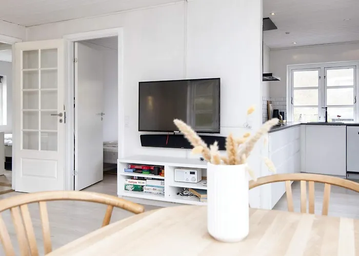 Cozy Retreat Near - By Traum